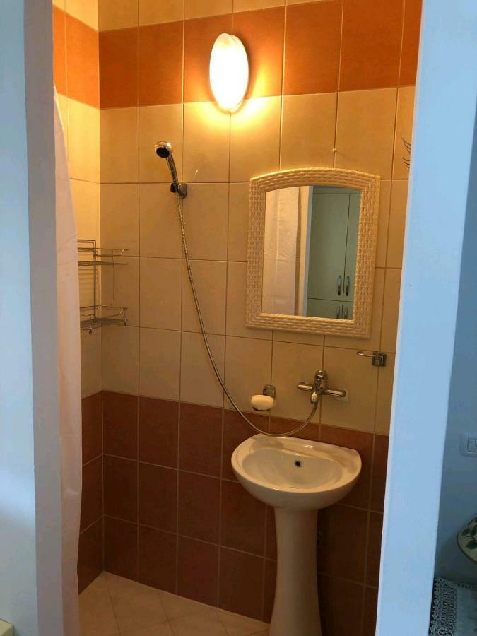 Aris Apartment Саранде Екстериор снимка